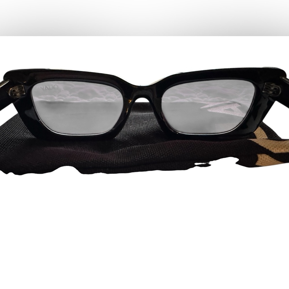 QUAY AUSTRALIA DL 126 RECTANGULAR SUNGLASSES Blac… - image 5